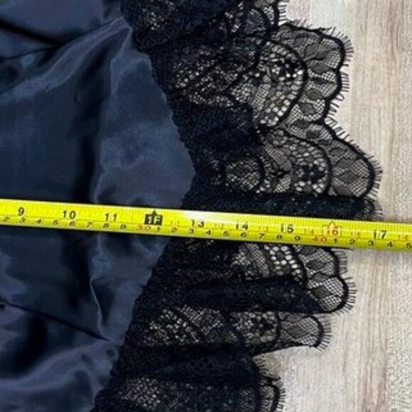 Sultry Satin & Lace Bustier Top – NWOT- Estimated Size S – MSRP $79 - Picture 9 of 14